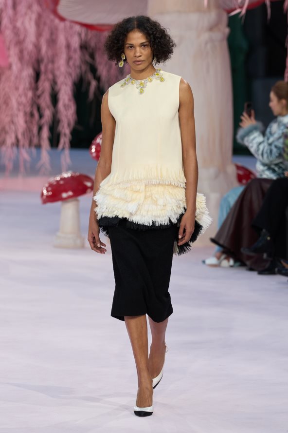Chanel HC S26 035.jpg