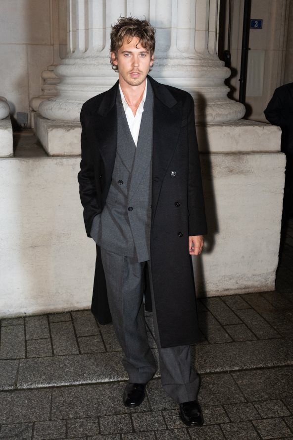 Glumac Austin Butler na YSL reviji.