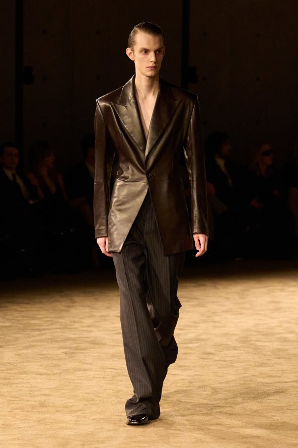 Saint Laurent m F26 011.jpg