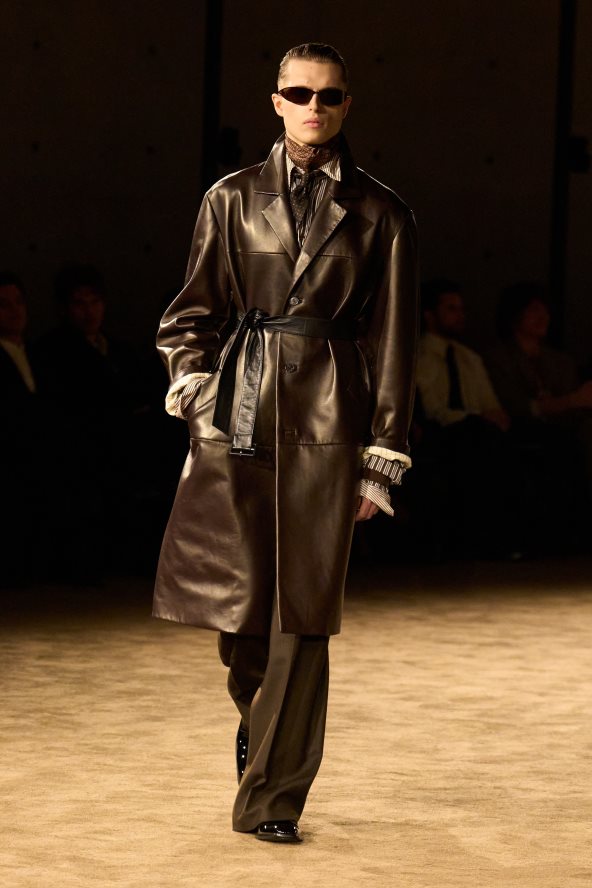 Saint Laurent m F26 013.jpg