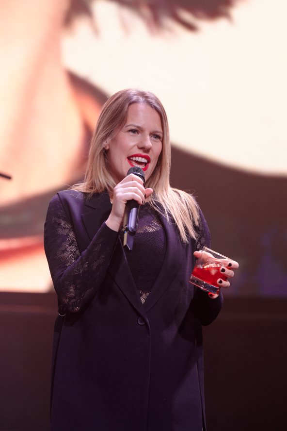 Ksenija Tasić - Maybelline.jpg