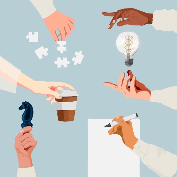 Ilustracija više ruku koje drže različite stvari: sijalicu, kafu, šahovsku figuru, papir i olovku.