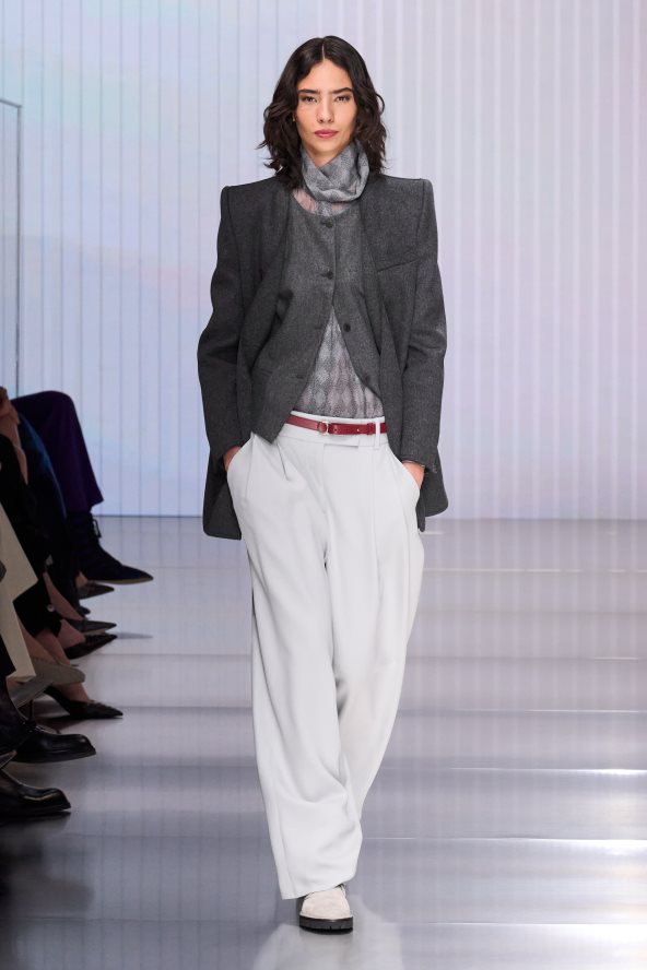 Giorgio Armani F26 008.jpg