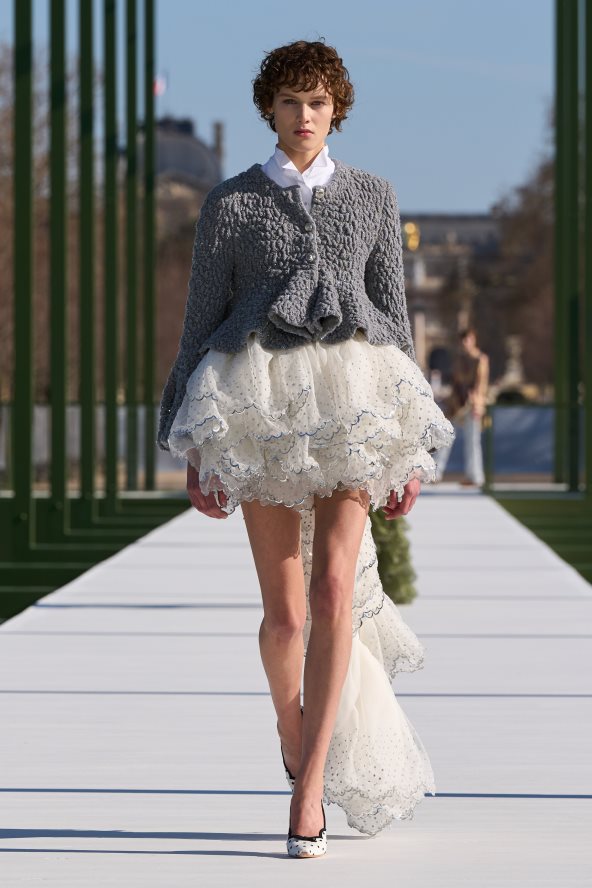 Christian Dior F26 001.jpg