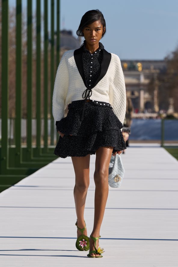 Christian Dior F26 043.jpg