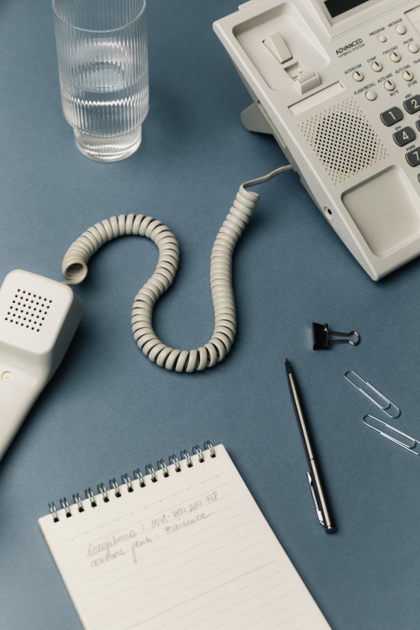 Telefon sa kablom.