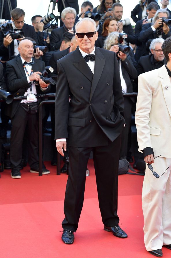 Stellan Skarsgård u crnom Bottega Veneta odelu na Kanskom festivalu.