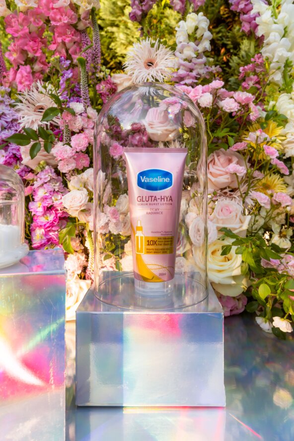 Vaseline GLUTA-HYA DEWY RADIANCE