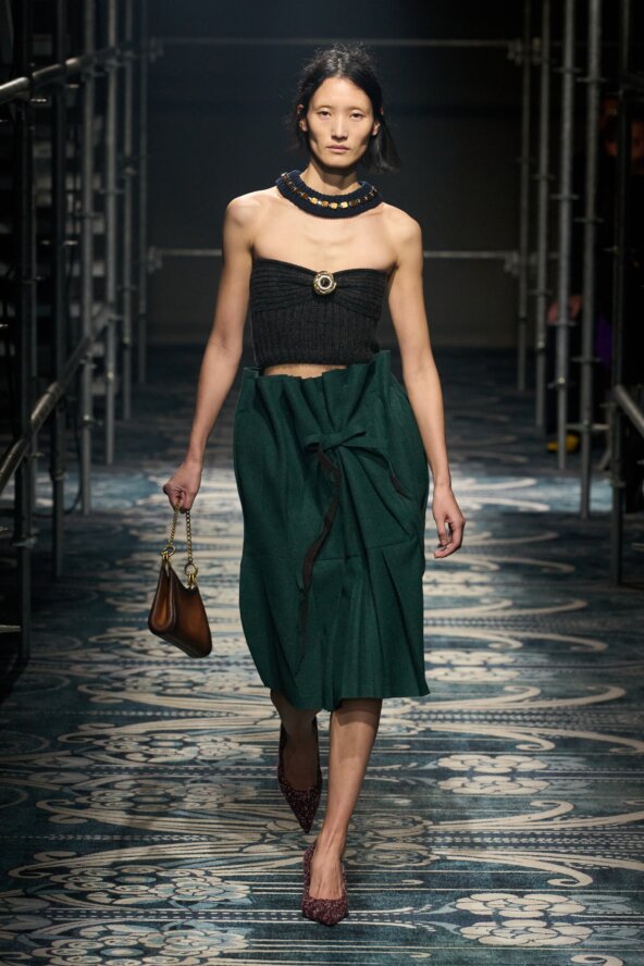 Prada F25 024.jpg