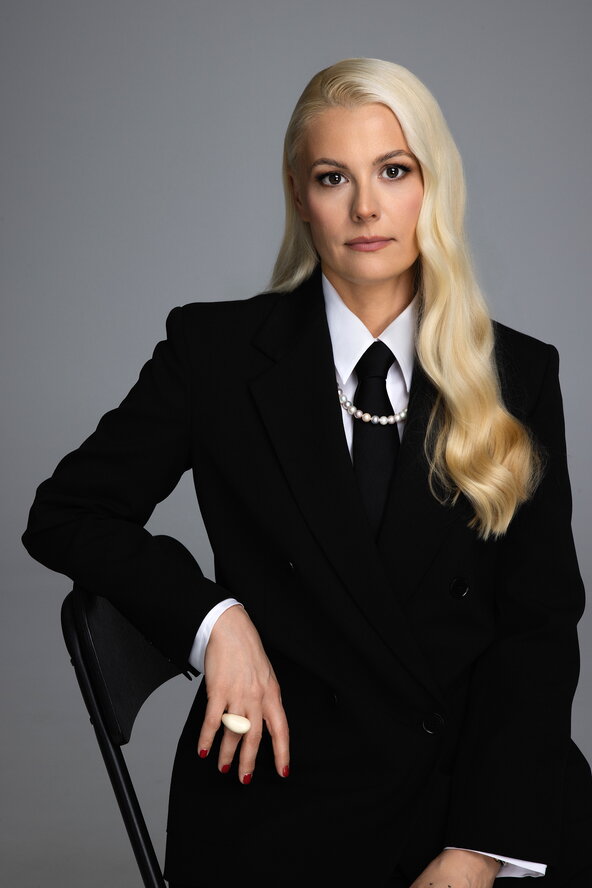 Elle Milica (1).png