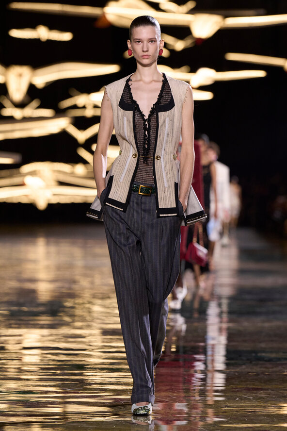 Chanel S27 008.jpg