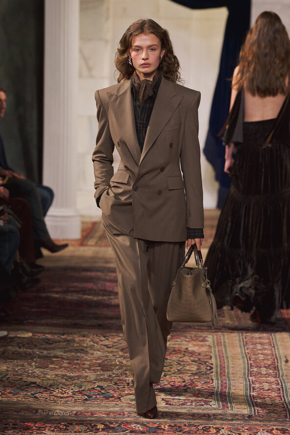Ralph Lauren F26 013.jpg