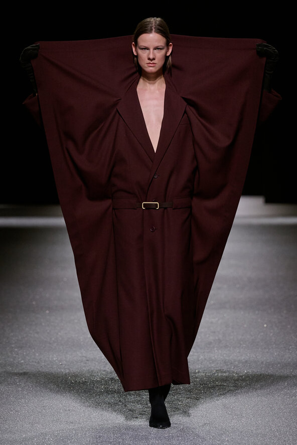 Miyake F26 026.jpg