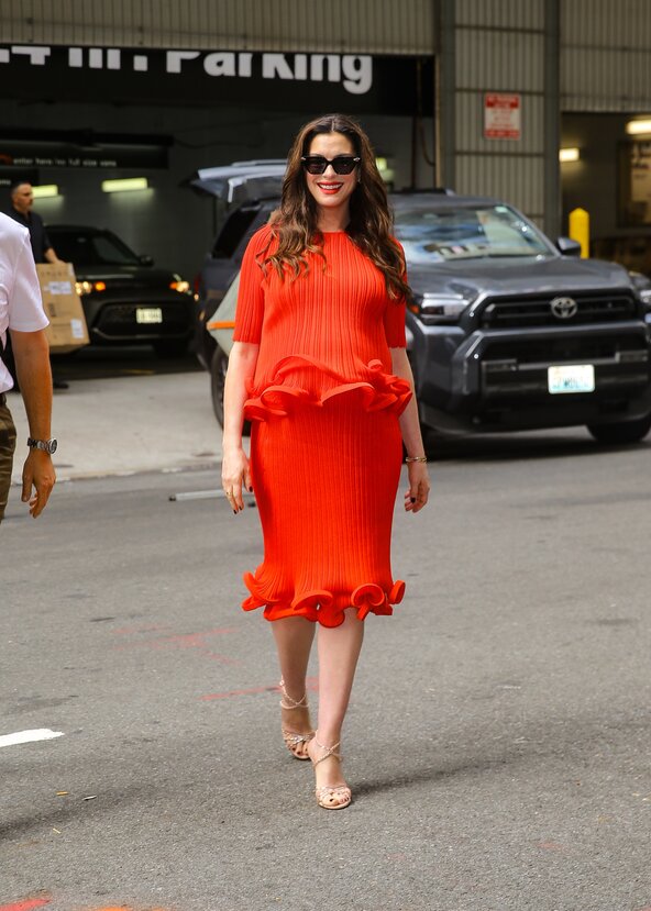 Anne Hathaway
