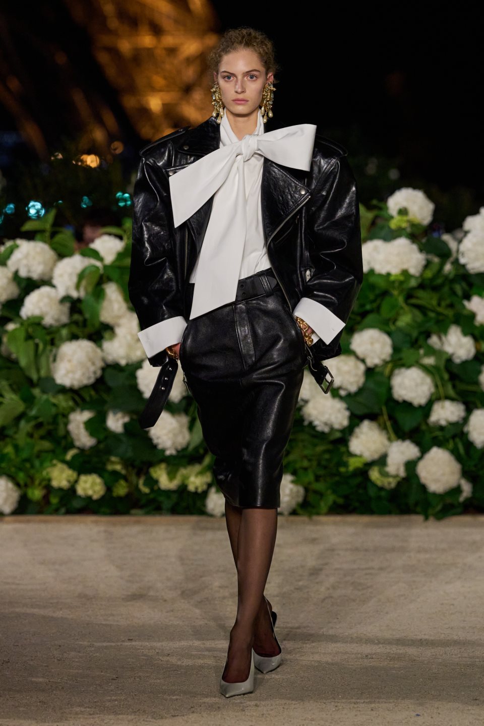 Saint Laurent S26 001.jpg