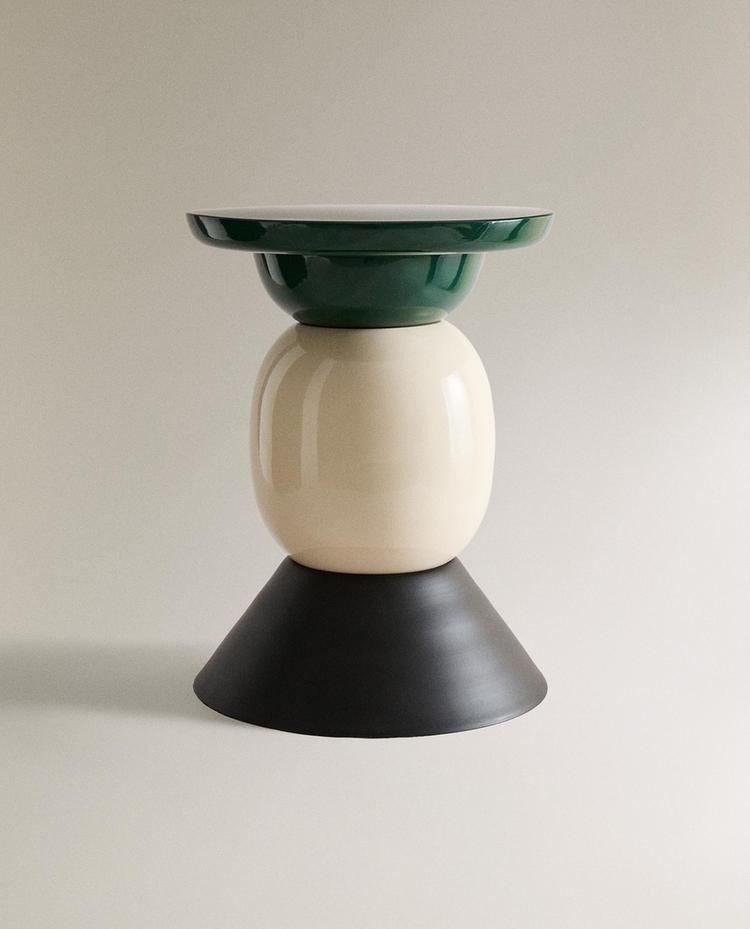 Zara home šareni stočić.