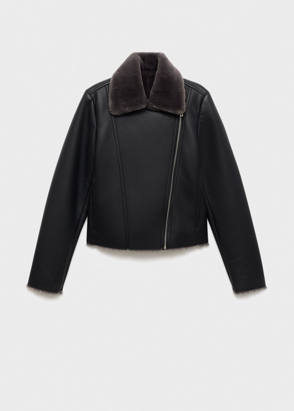 Bajkerska jakna od veštačkog krzna.